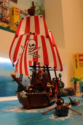 Illustration for article titled The 2015 Nuremberg Toy Fair images show all the amazing upcoming Lego